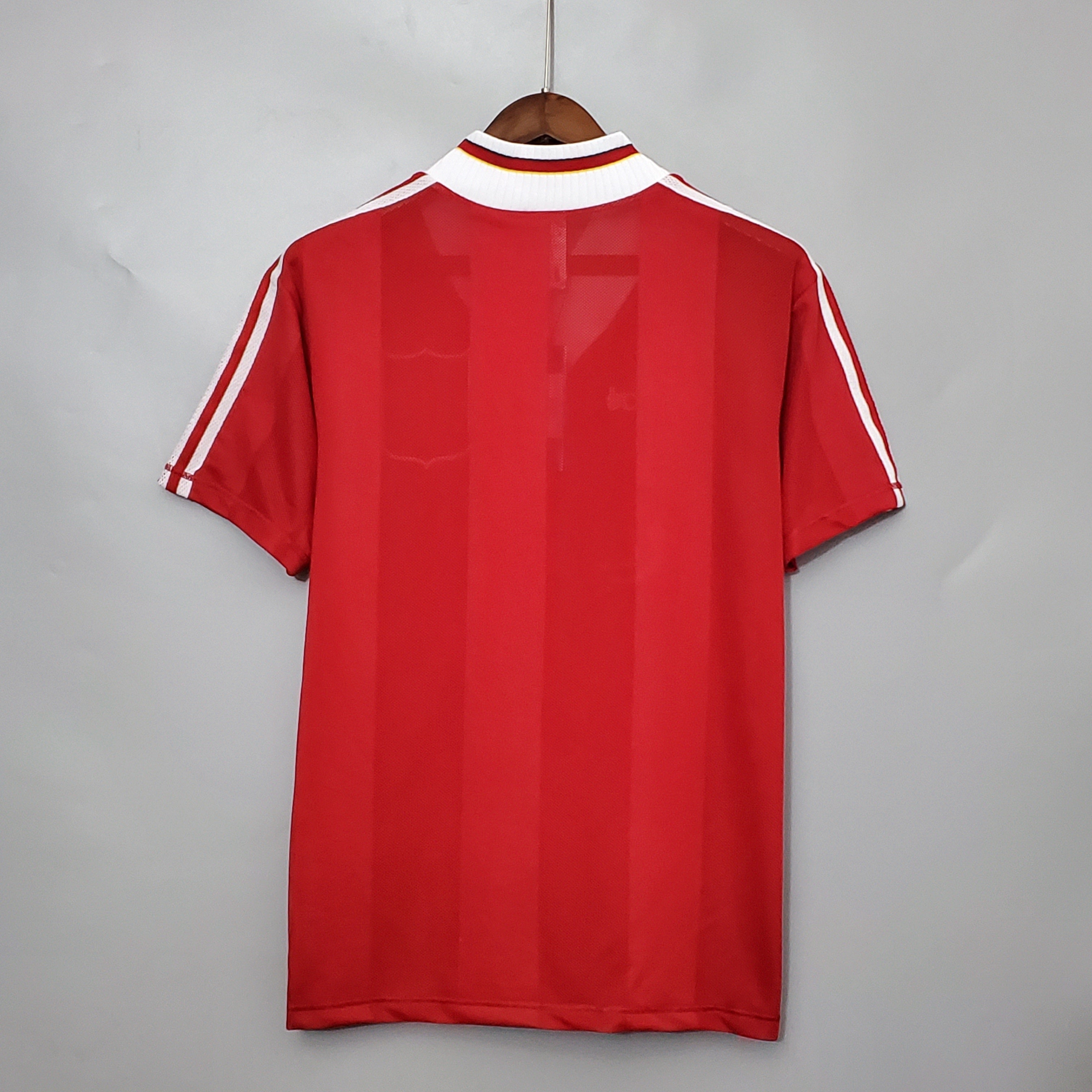 Liverpool 1995-1996 Retro Jersey