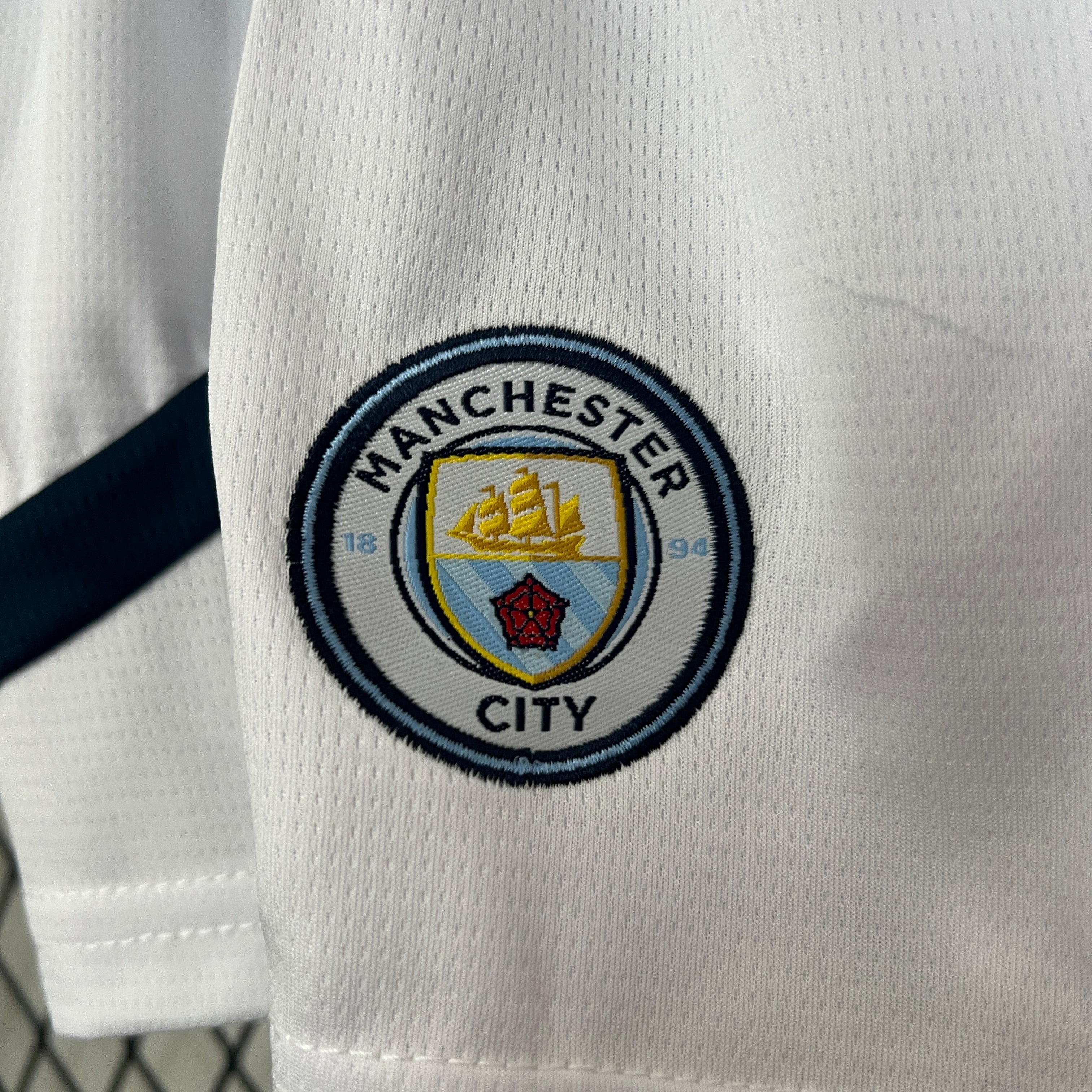 Manchester City 24-25 Kids jersey