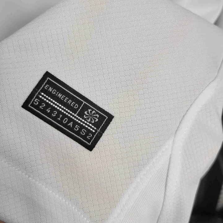 Camiseta visitante de manga larga blanca del FC Barcelona 23/24