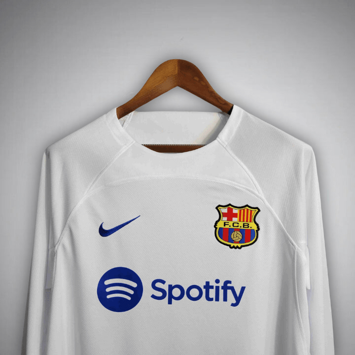 Camiseta visitante de manga larga blanca del FC Barcelona 23/24
