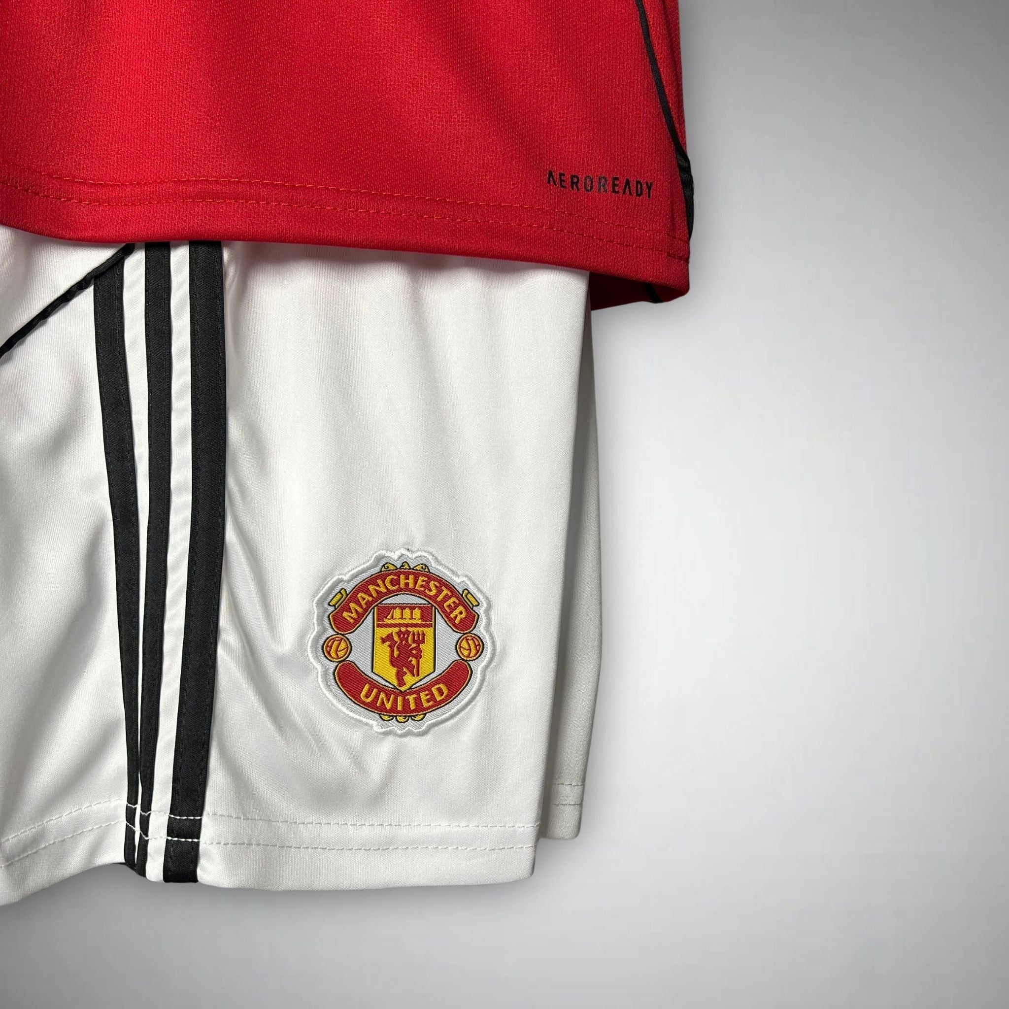 MANCHESTER UNITED KIDS JERSEY 2025/2026
