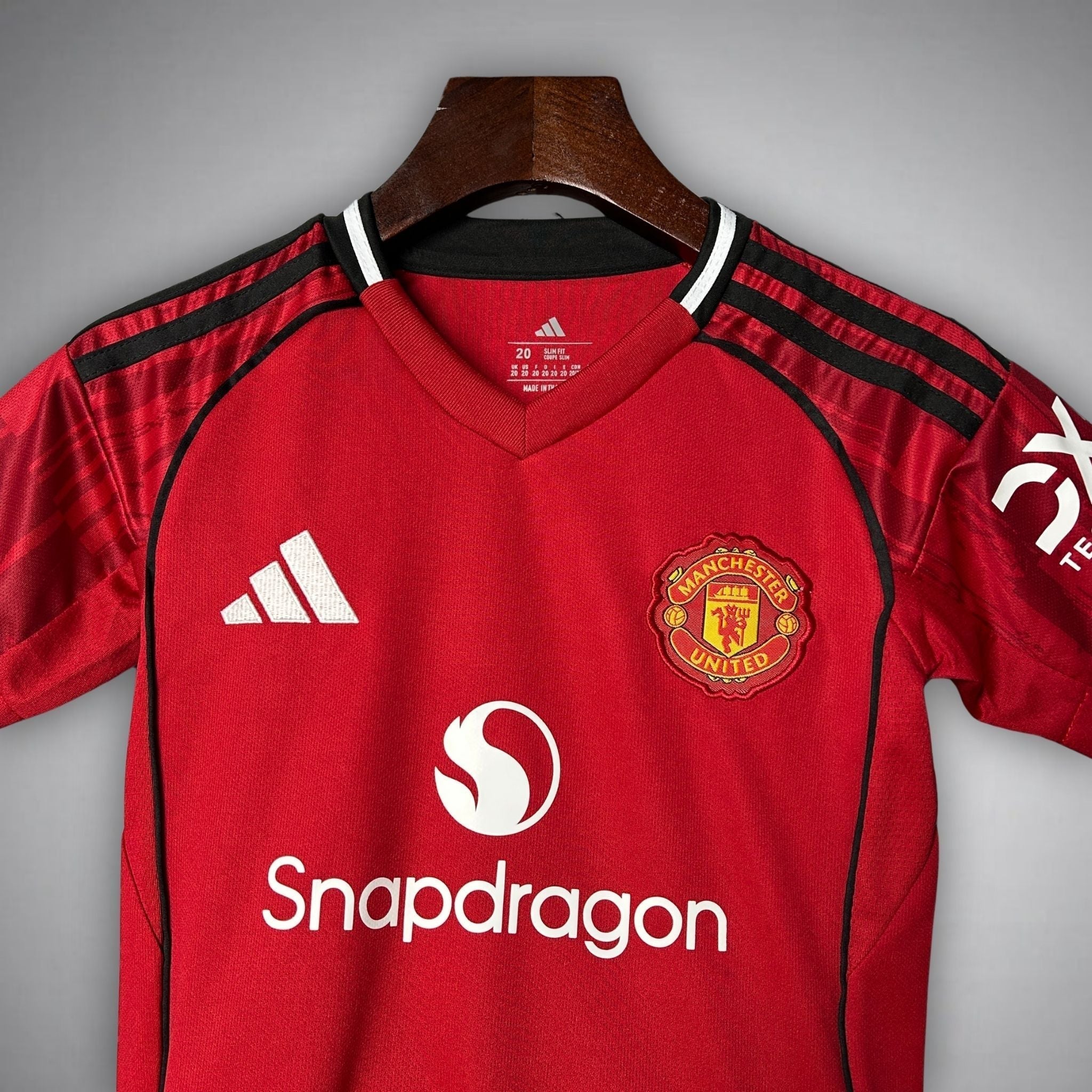 MANCHESTER UNITED KIDS JERSEY 2025/2026