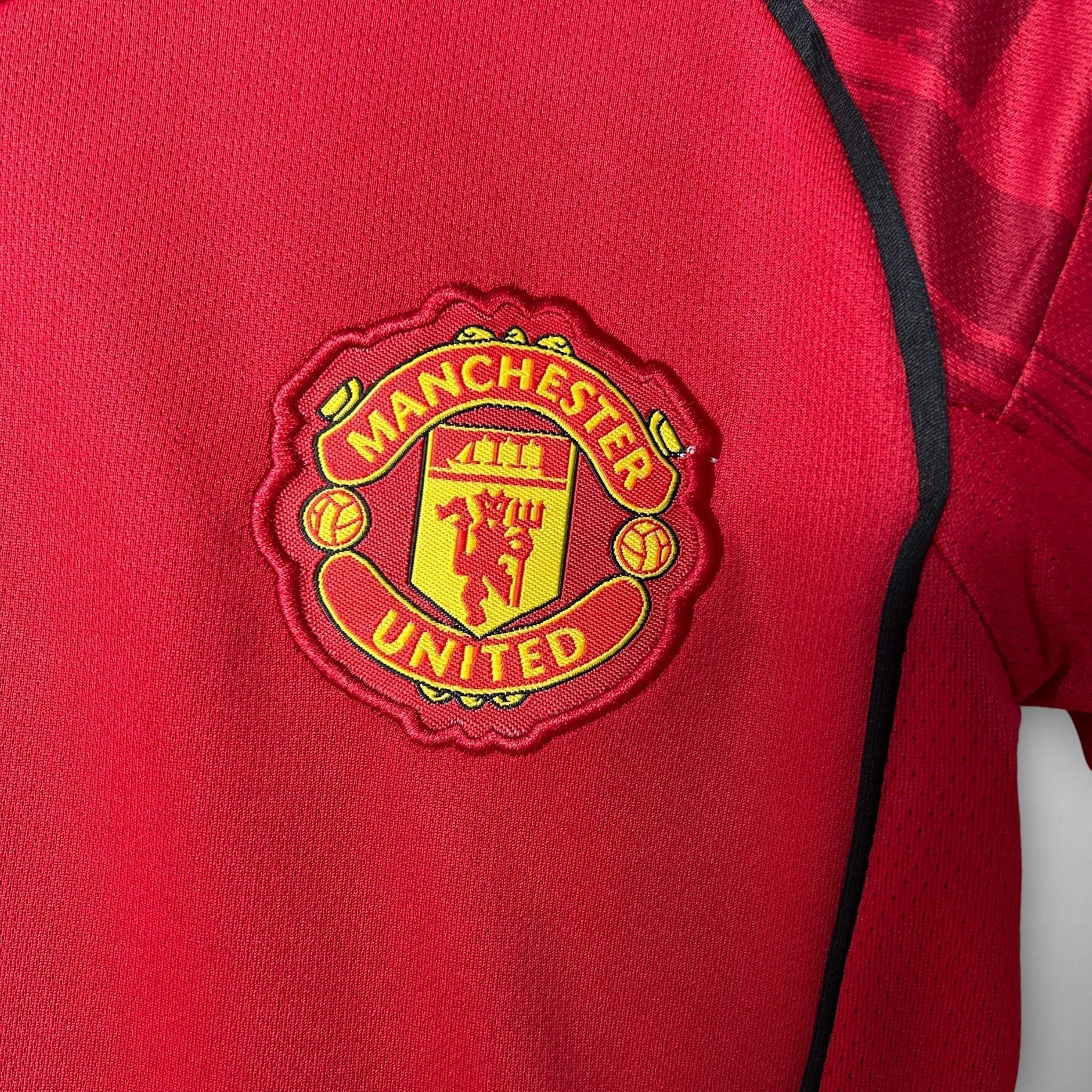 MANCHESTER UNITED KIDS JERSEY 2025/2026