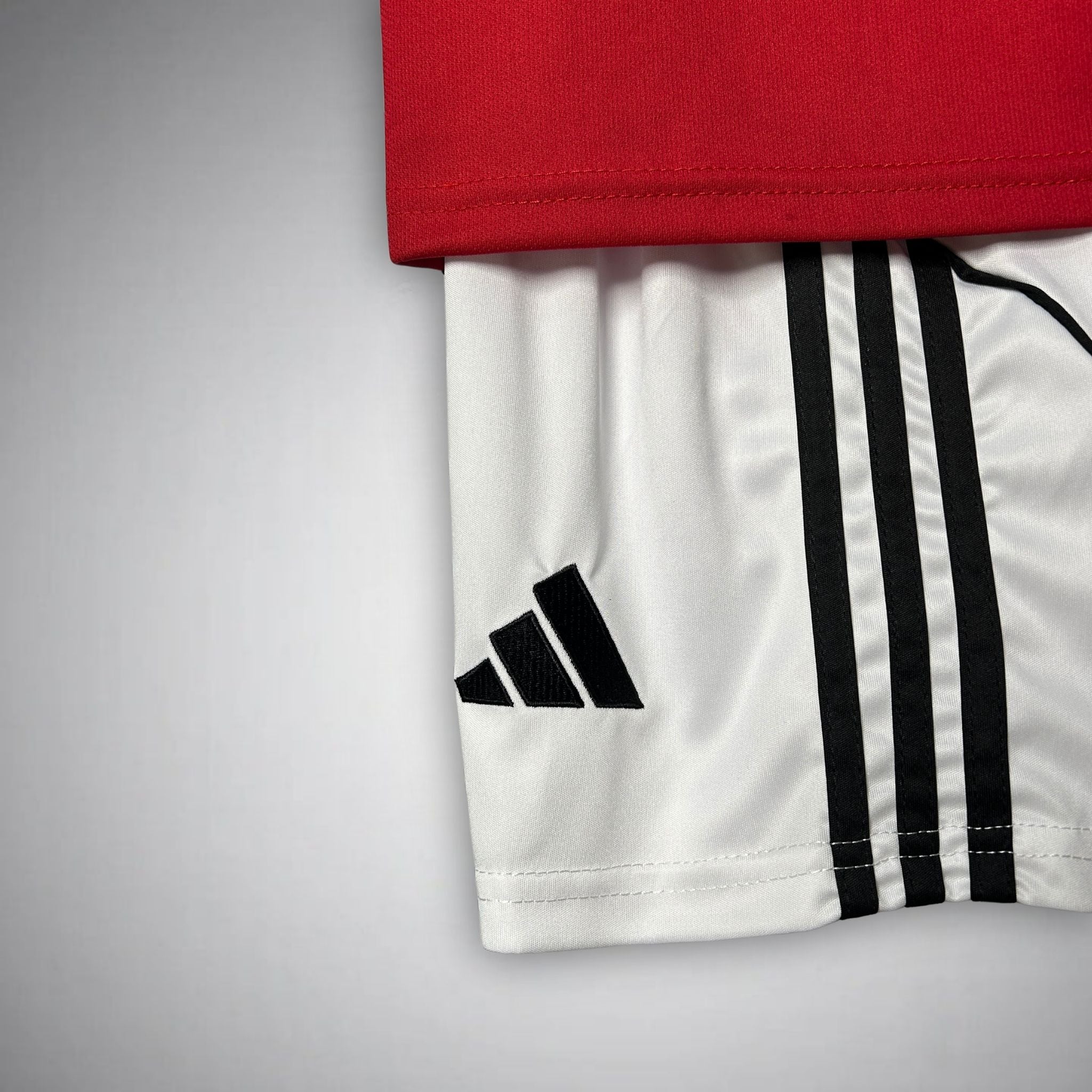 MANCHESTER UNITED KIDS JERSEY 2025/2026