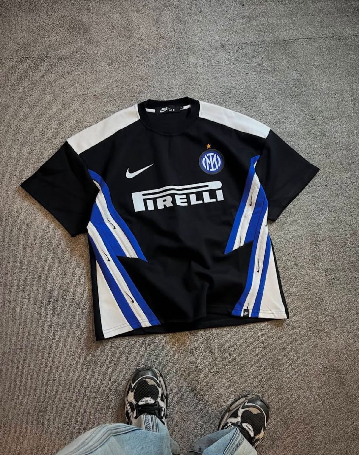 Inter Milan 2025/2026 black training jersey