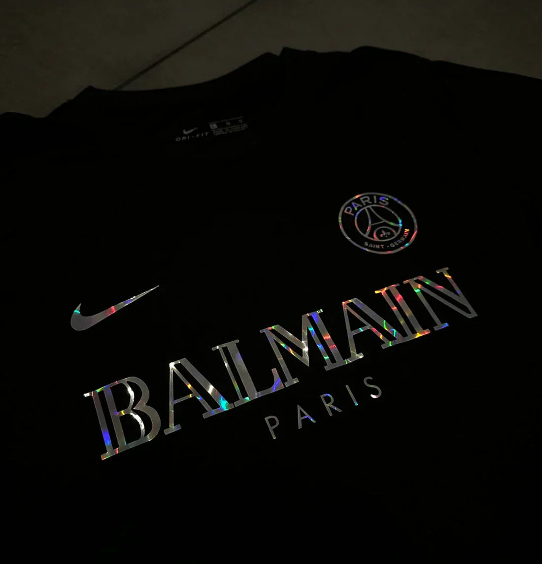 PARIS-SAINT GERMAIN BALMAIN CHROME | EDICIÓN ESPECIAL 2025