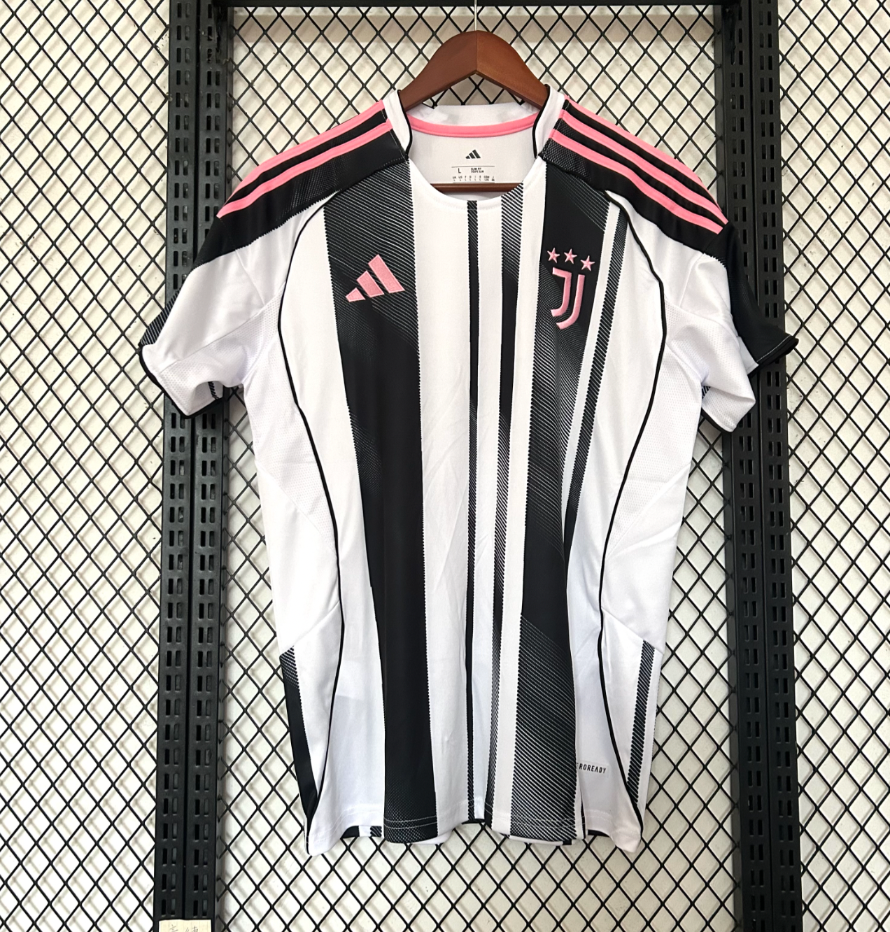 Juventus 25/26 home kit
