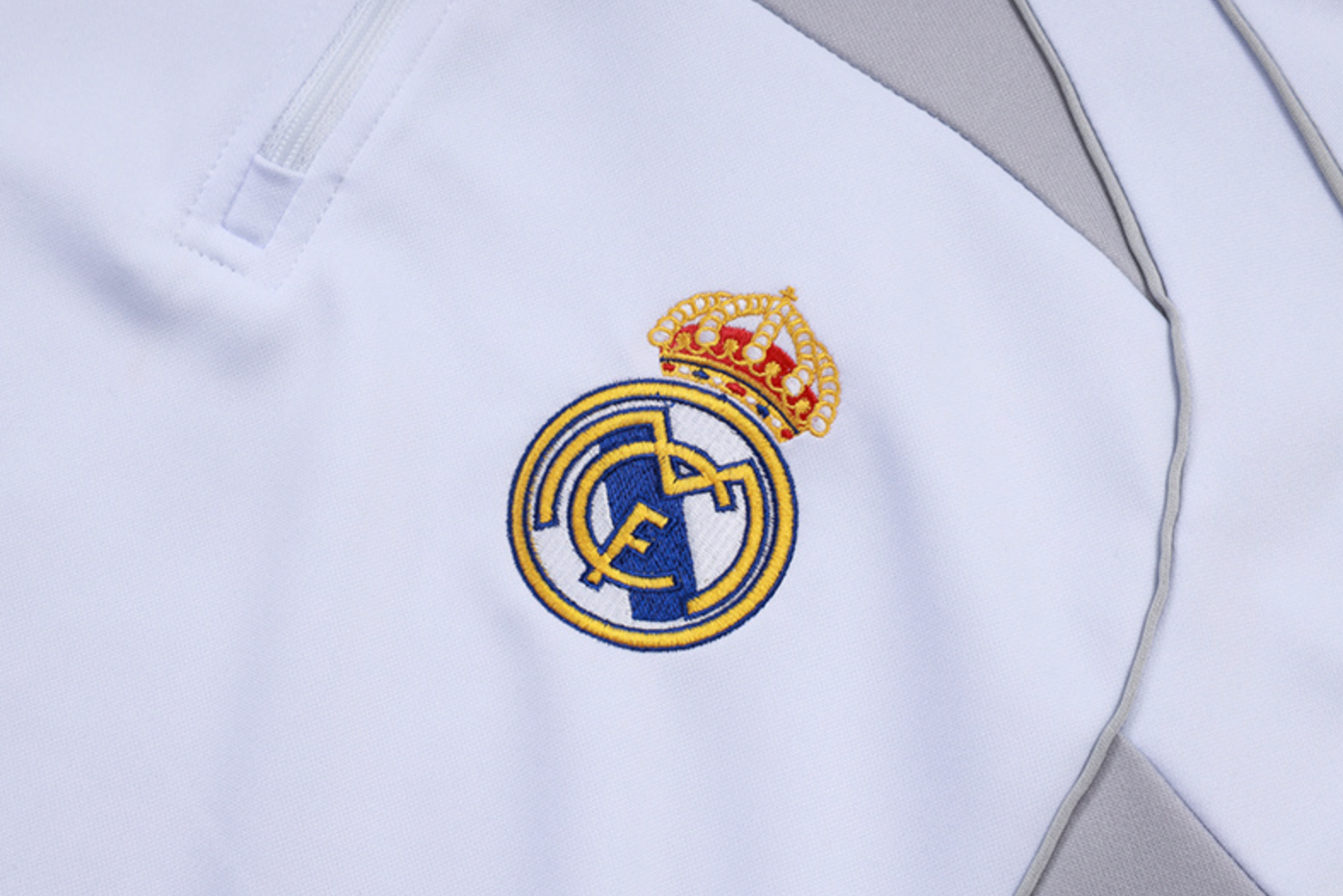 Real Madrid Tracksuit 2025/2026