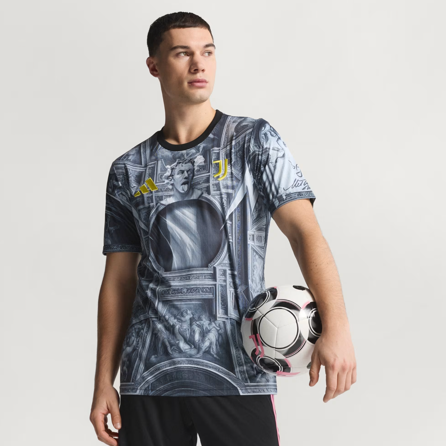 Juventus 2026 pre-match jersey
