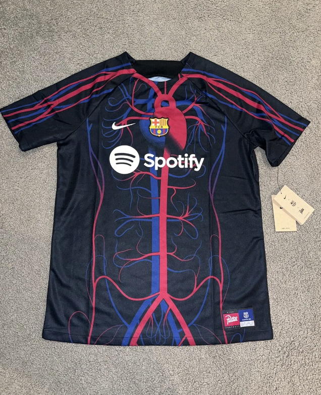Barcelona Barca X Patta ( heart and veins )Special edition