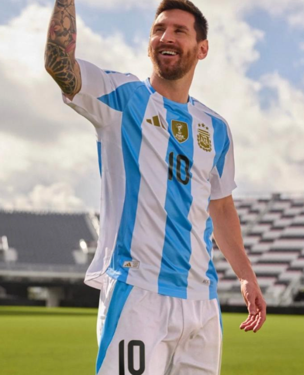 Camiseta local de Argentina 2024/2025