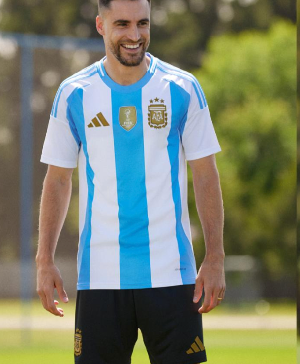 Camiseta local de Argentina 2024/2025
