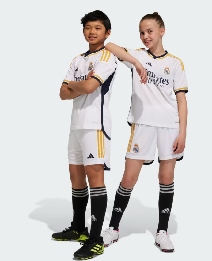 Kit local del Real Madrid 23/24 - Niños