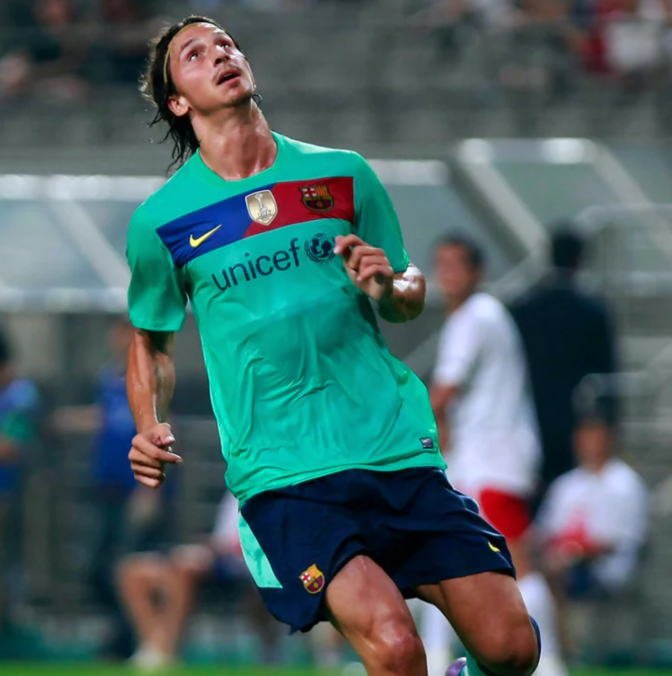 BARCELONA AWAY RETRO 2010 / 2011