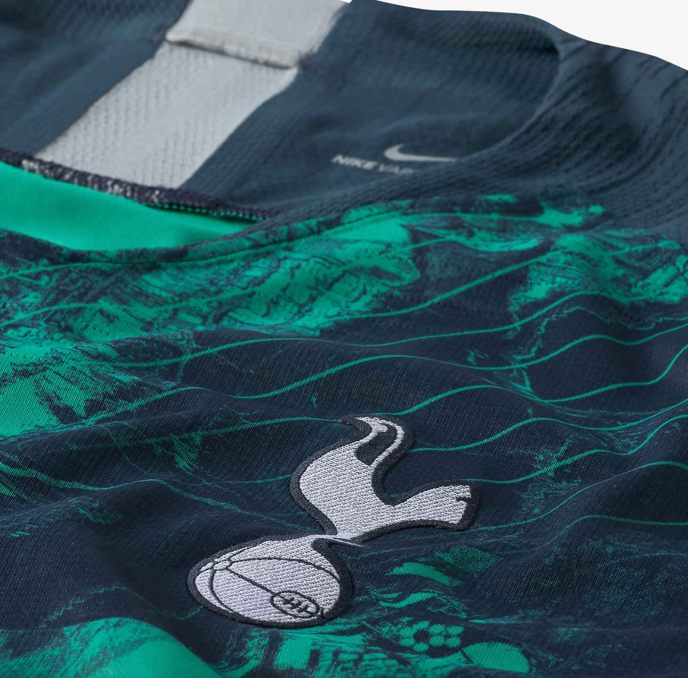 Tottenham Hotspur 2018/2019 Third Kit