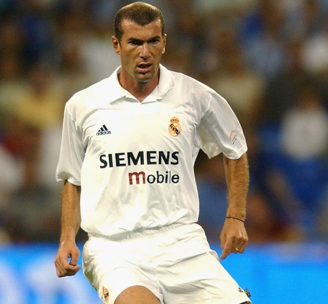 Camiseta retro del Real Madrid 2002/2003