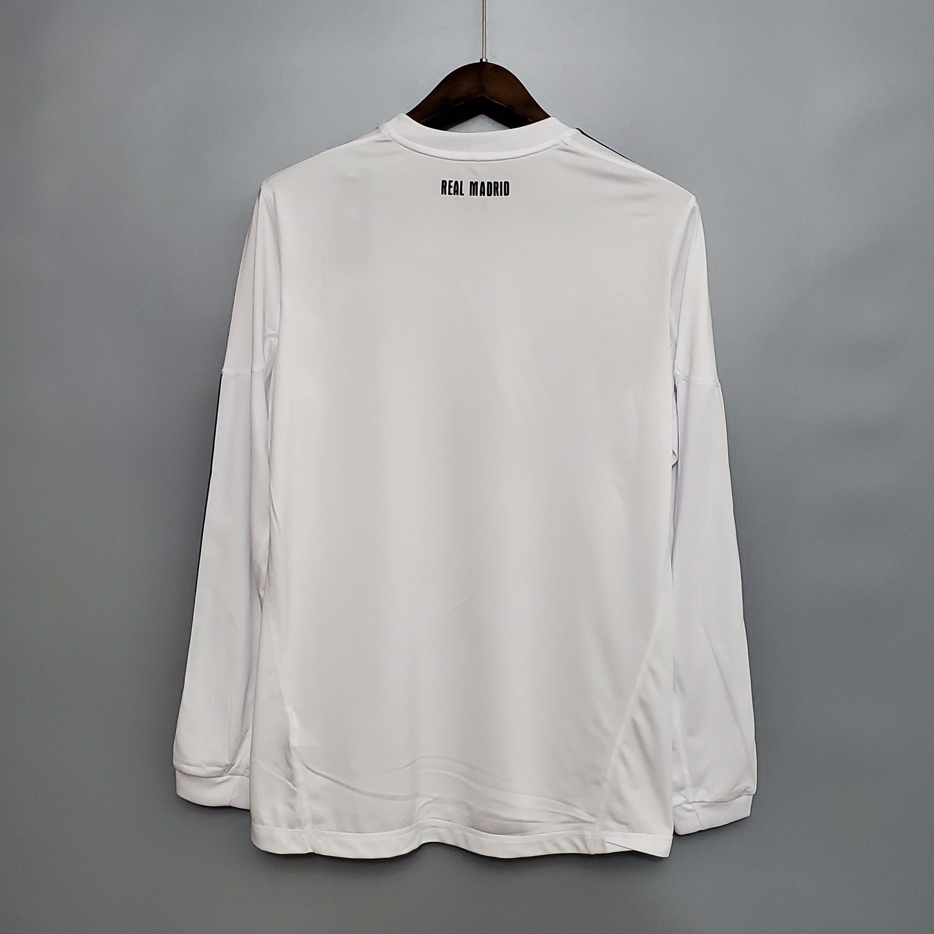 Camiseta retro de manga larga de local del Real Madrid 2010/2011