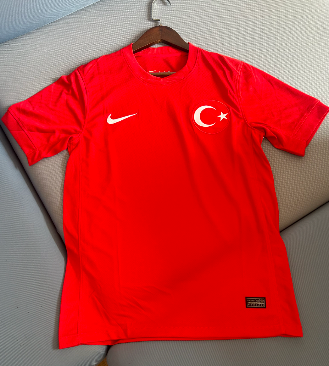 Turkey 2024/2025 Home jersey