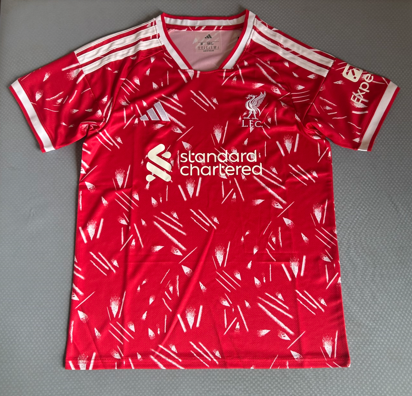Liverpool 2026/2027 home jersey