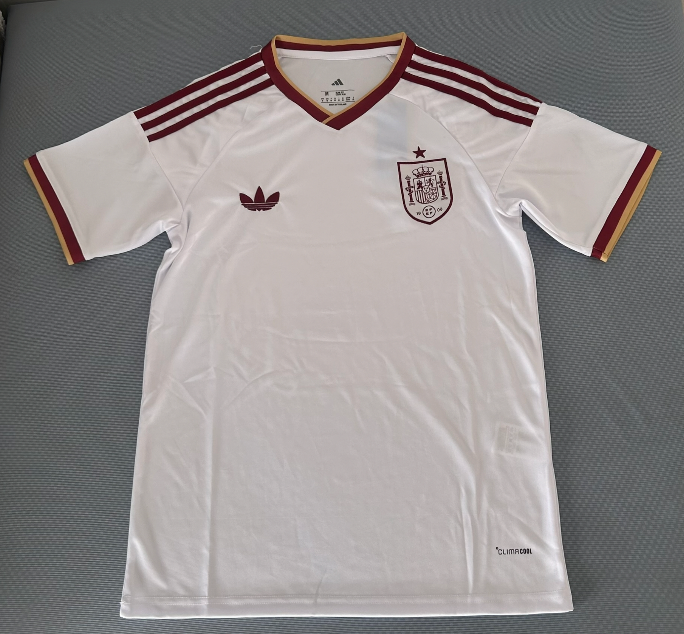 Spain 2026 World Cup away jersey