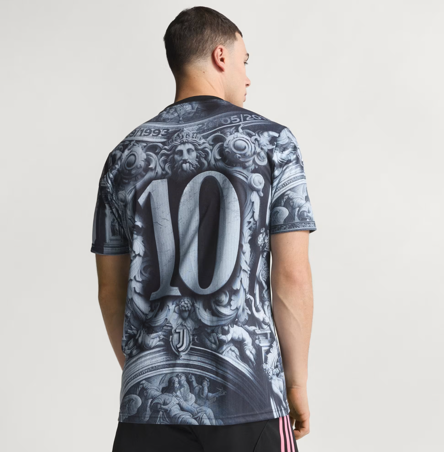 Juventus 2026 pre-match jersey