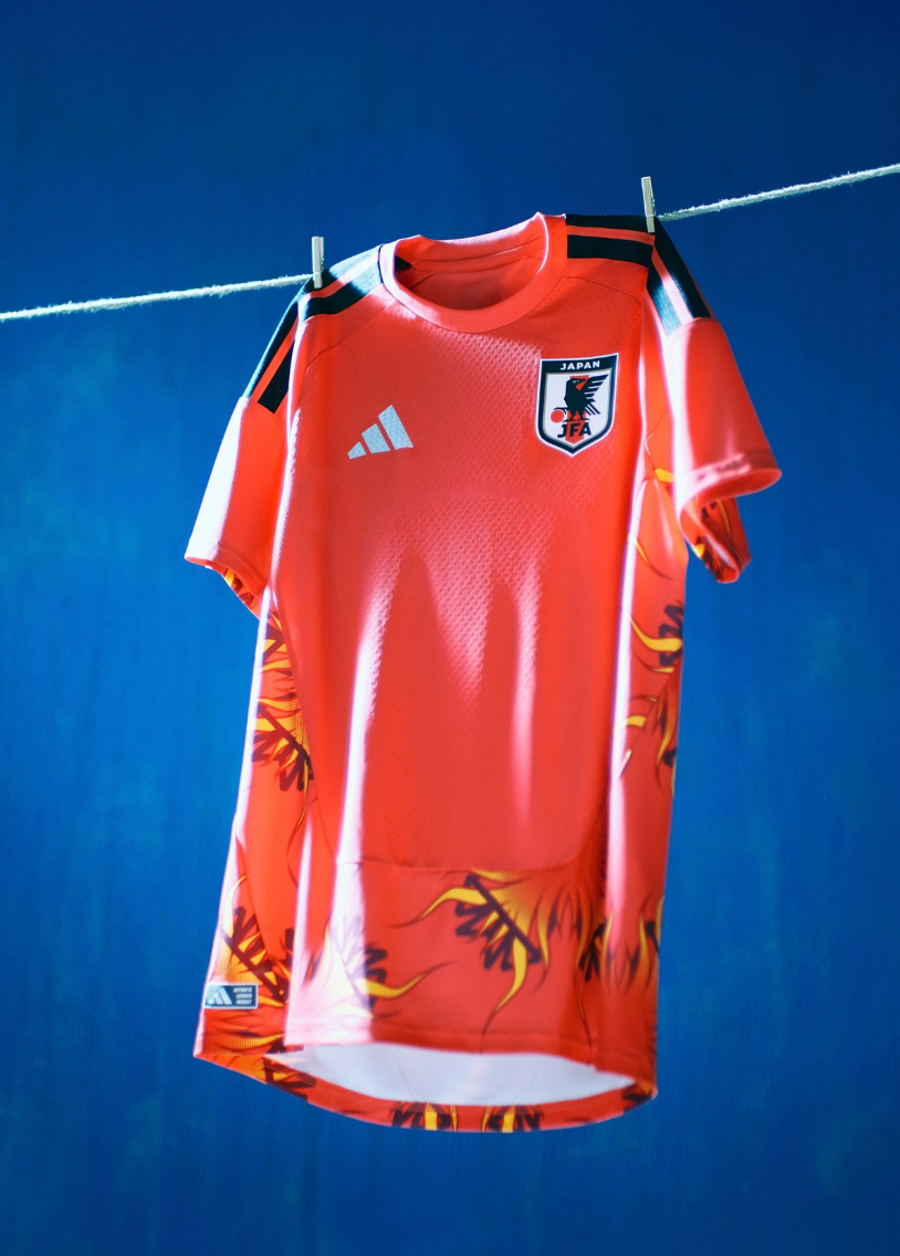 Japan 2026 red goalkeeper kit